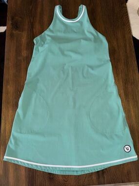SOLD! 💚💚Vuori Volley Dress size S